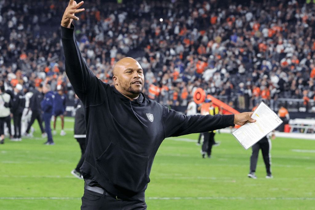 Las Vegas Raiders Head Coach Antonio Pierce
