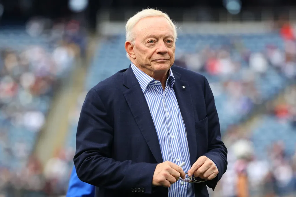 Jerry Jones continues his trend of a quiet NFL Offseason.